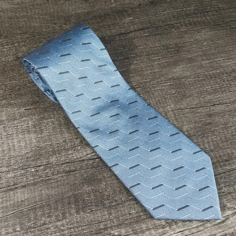 Gianni Versace hand-made Italian silk necktie